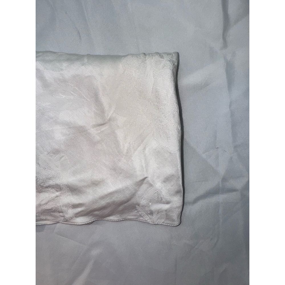 Alice + Olivia white Jacquard style drape camisole Cupro viscose blend small - Picture 8 of 8